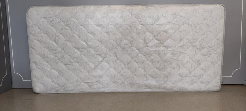 Распродажа Жесткого пружинного матраса Коралл 80х200